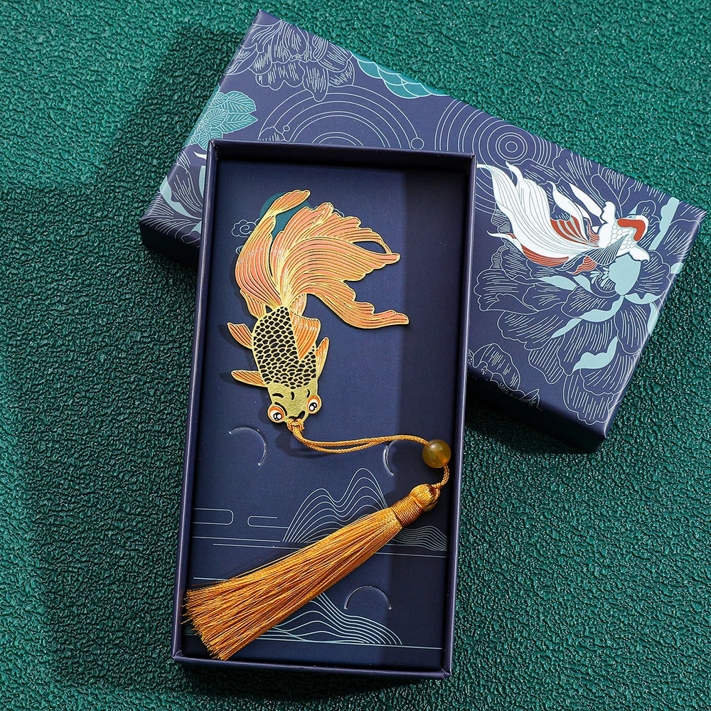 Luxury Nature-Inspired Brass Bookmarks – Delicate Designs with Tassels (Dragonfly, Clover, Koi, Flowers & More)