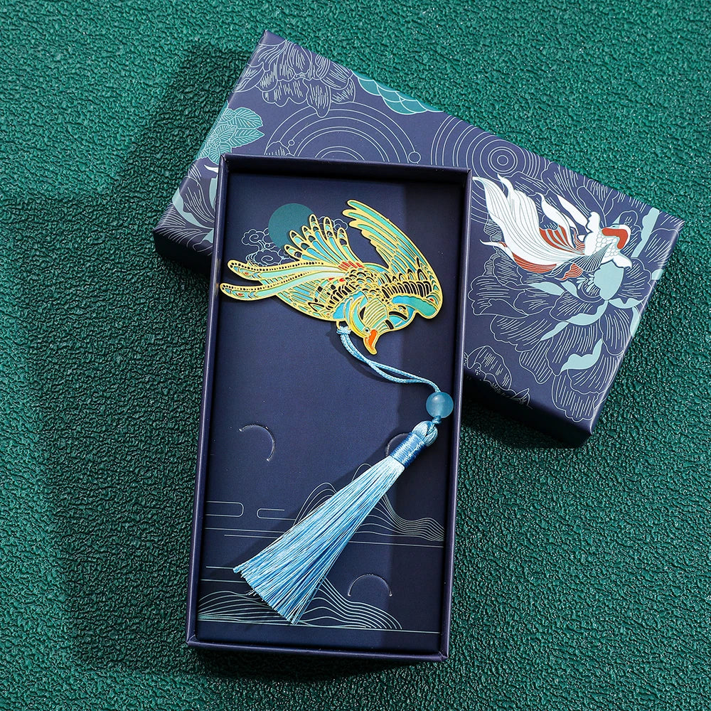 Luxury Nature-Inspired Brass Bookmarks – Delicate Designs with Tassels (Dragonfly, Clover, Koi, Flowers & More)
