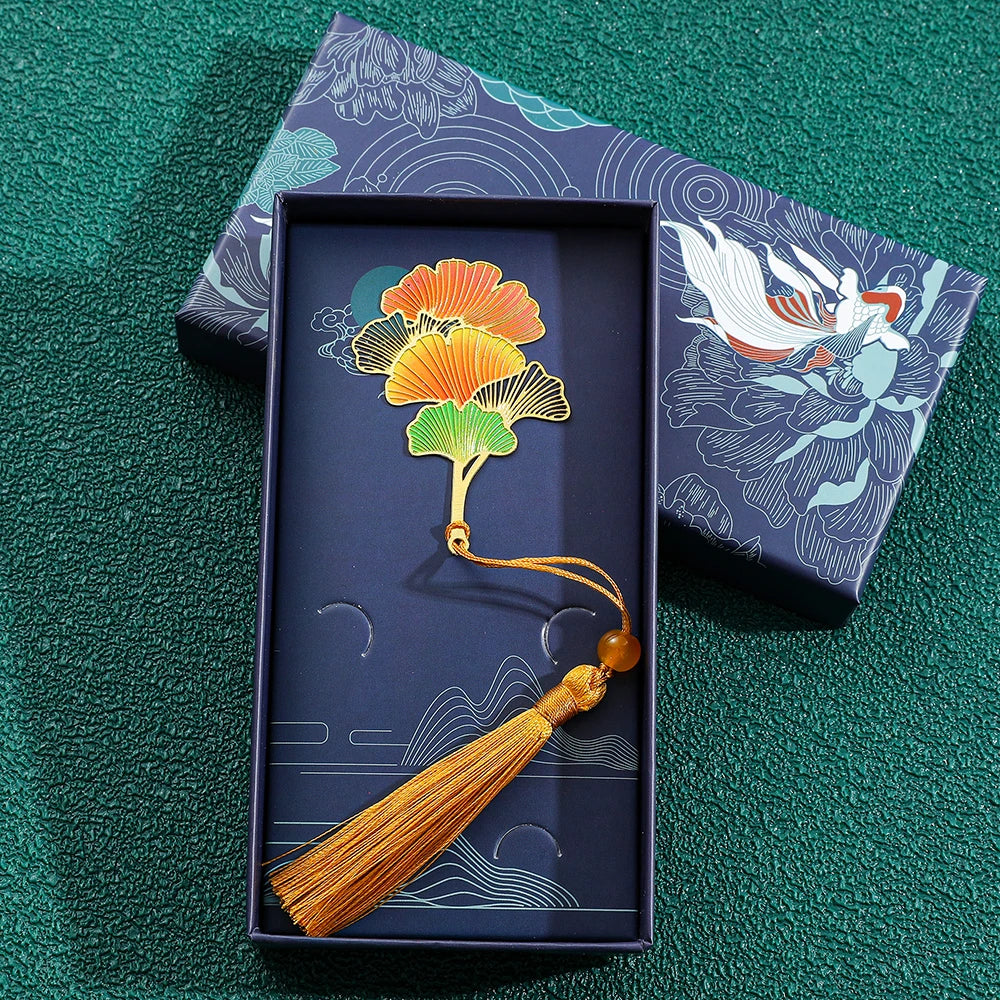 Luxury Nature-Inspired Brass Bookmarks – Delicate Designs with Tassels (Dragonfly, Clover, Koi, Flowers & More)