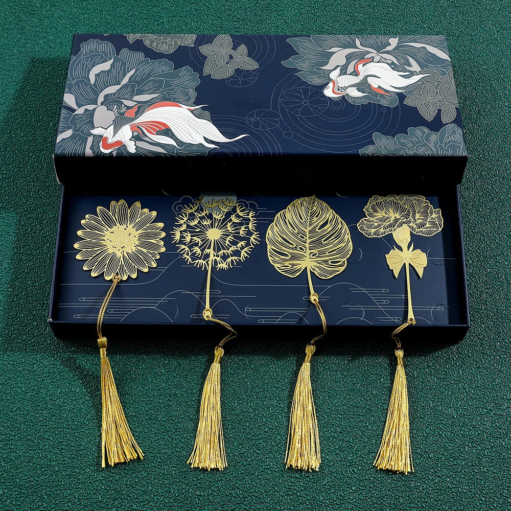 Elegant Chinese Handmade Bookmarks – Golden Lotus & Rose Design for Book Lovers