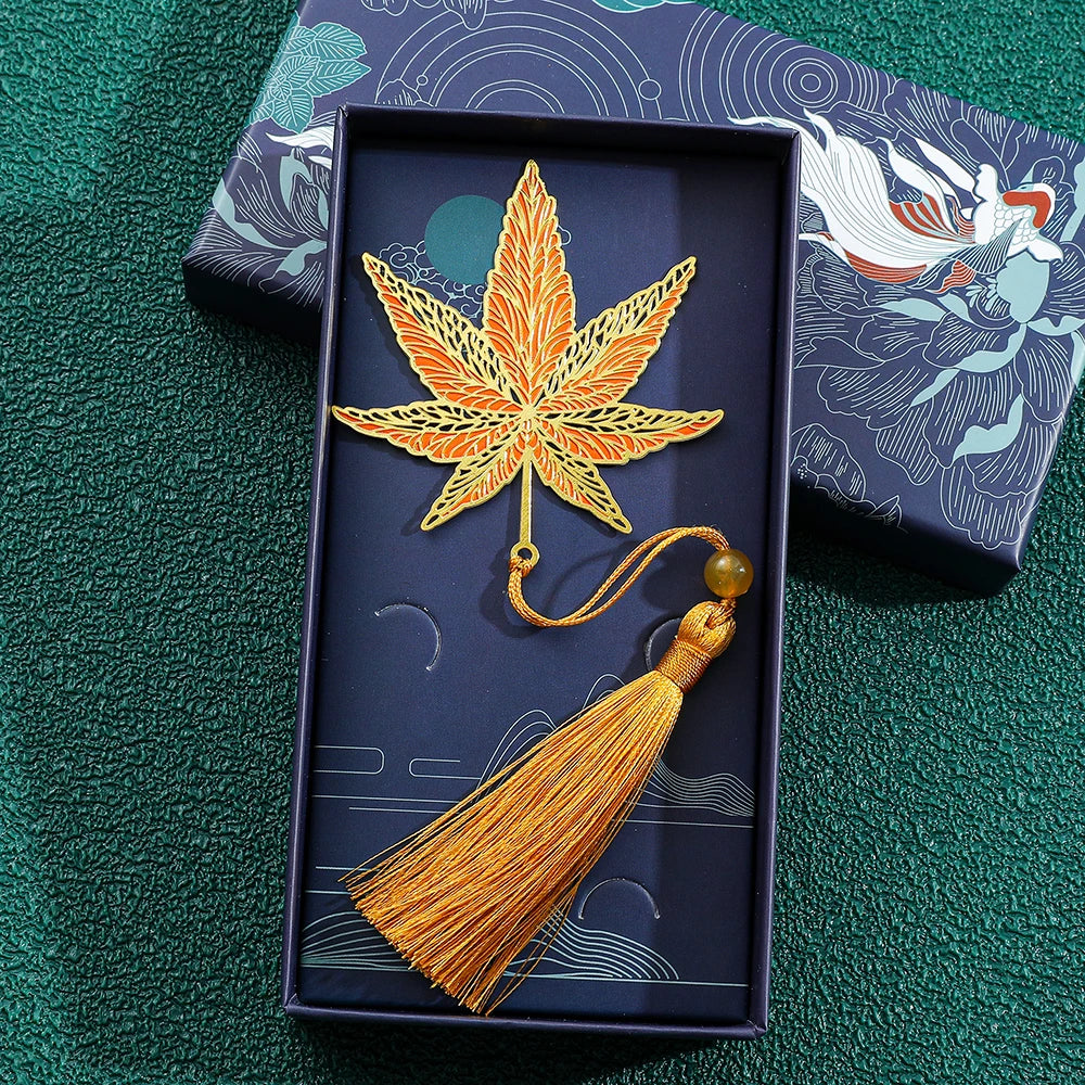 Luxury Nature-Inspired Brass Bookmarks – Delicate Designs with Tassels (Dragonfly, Clover, Koi, Flowers & More)