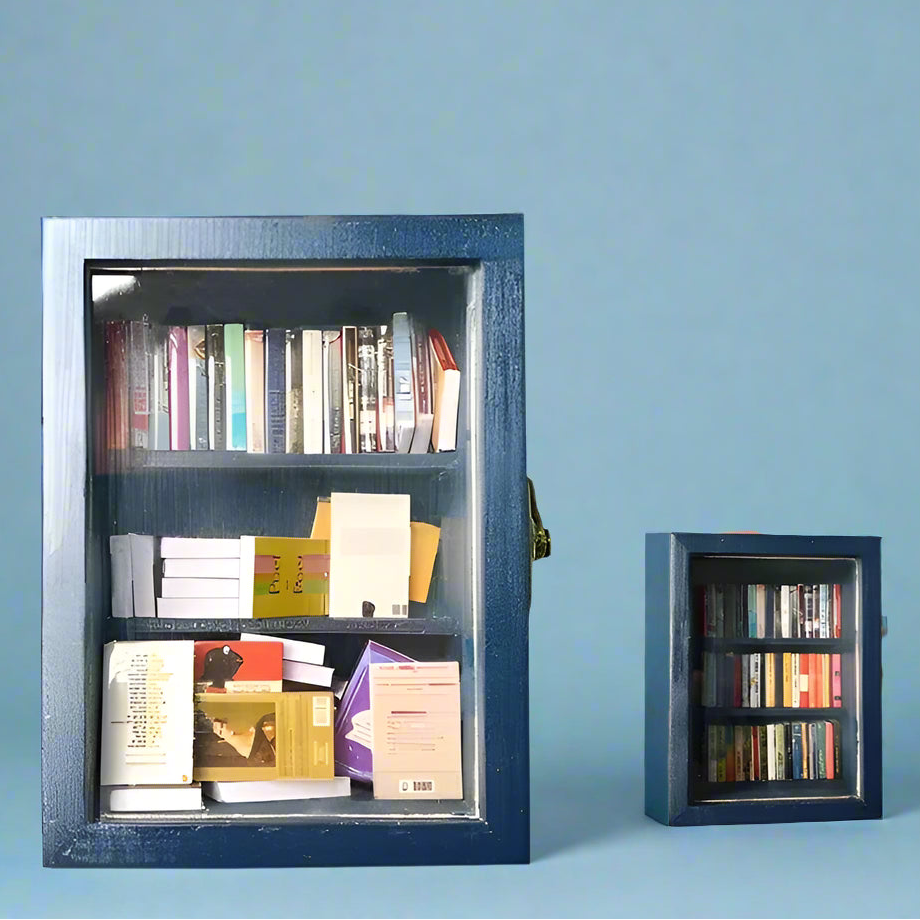 Shakeable Mini Bookshelf – Stress-Relieving Wooden Book Ornament & Dollhouse Decor