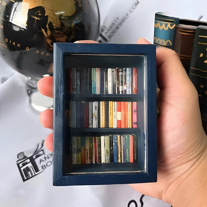 Shakeable Mini Bookshelf – Stress-Relieving Wooden Book Ornament & Dollhouse Decor