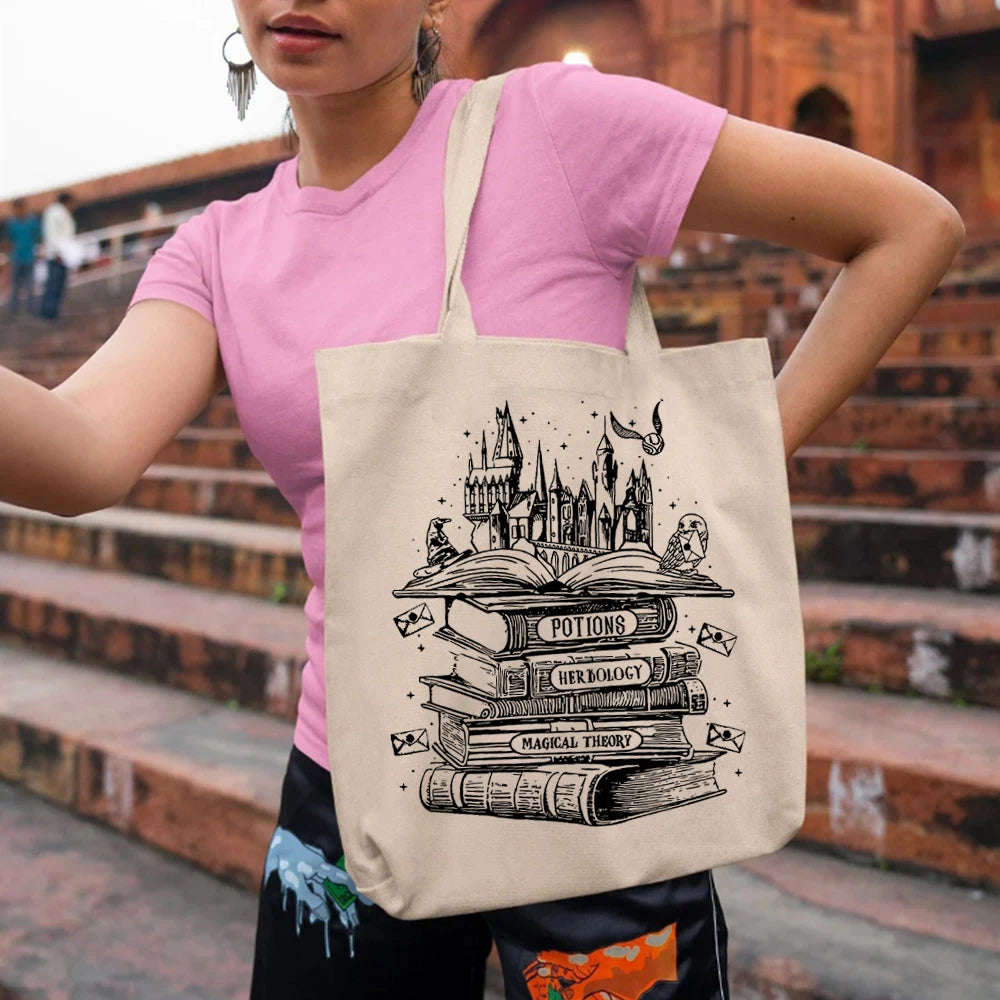 Magical Harry Potter Hogwarts Castle Tote Bag – A Charming Companion for Book Lovers and Potter Fans